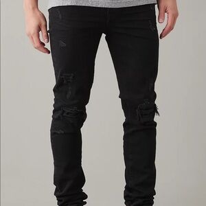 Men’s ripped black American Eagle jeans